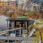 Houseboat Neptun With Paddle Boat - Stay On The River